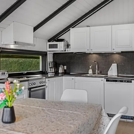 Dom wakacyjny Filipa - 200m From The Sea By Interhome *