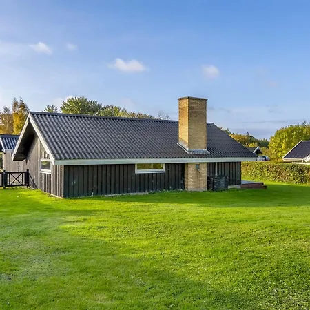 Filipa - 200m From The Sea By Interhome Feriehus